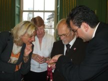 Inspecting the Chain of Office