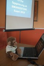 Not to be outdone Jimby, Micks travel companion sets up the afternoon session.